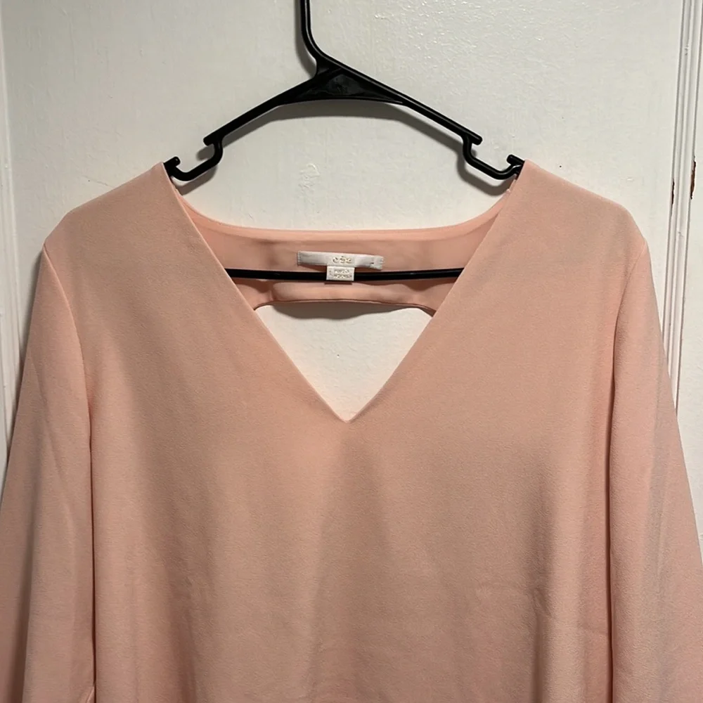 c & e Top - Picture 2 of 11